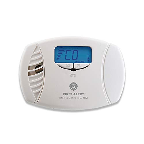 First Alert CO615 Dual-Power Plug-In Carbon Monoxide Detector with Battery Backup and Digital Display, White